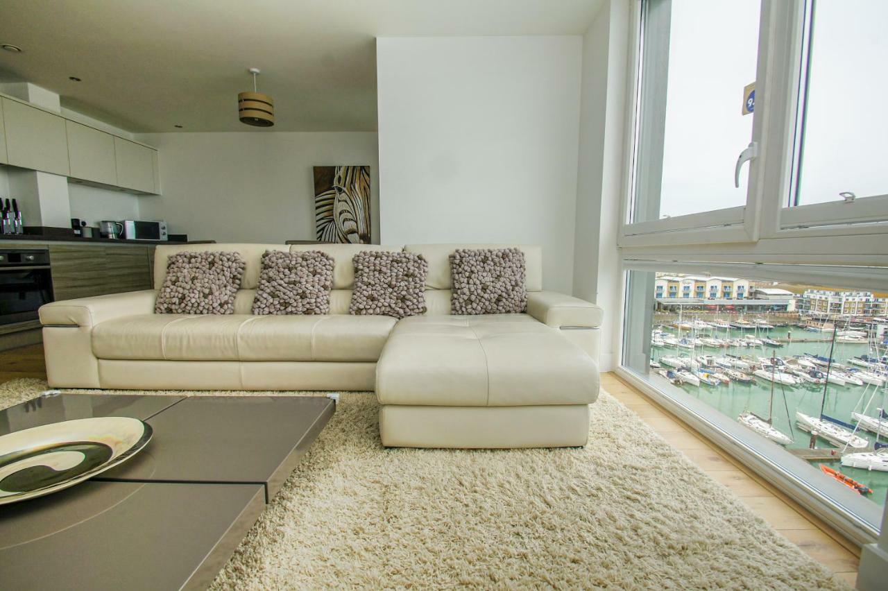 Orion Marina Sea View - Parking - By Brighton Holiday Lets Bagian luar foto